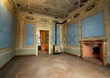 Stanza vuota - Casa indipendente Piazza della Repubblica
 
6, Jesi - foto 3