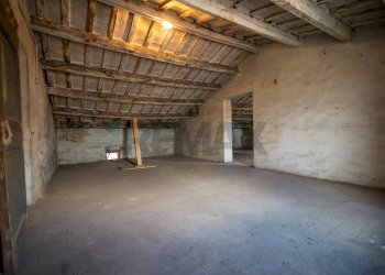 Parcheggio - Casa indipendente Piazza della Repubblica
 
6, Jesi - foto 22