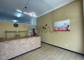 Ricezione / Lobby - Commercial Premises Jesi - photo 1