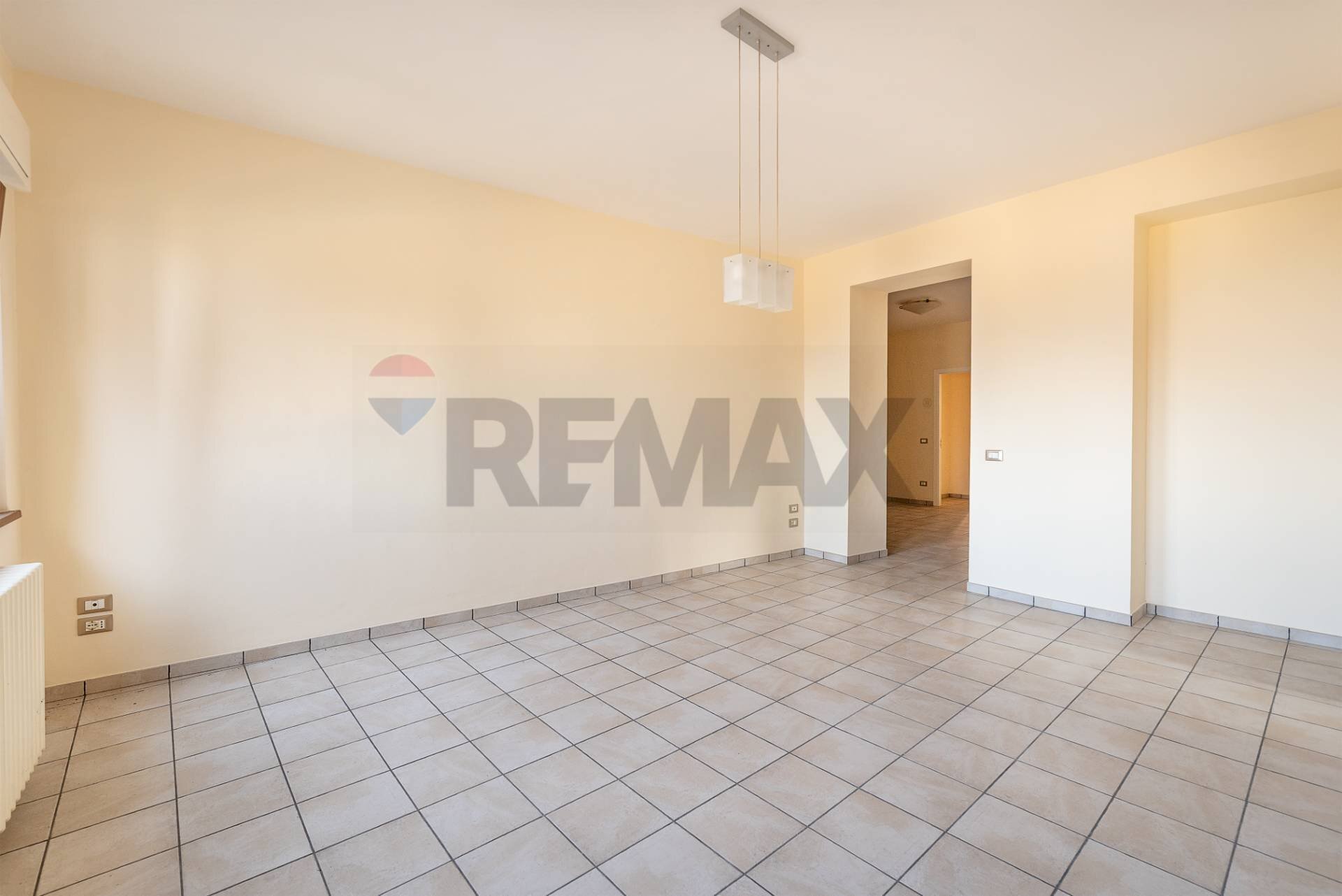 Stanza vuota - Trilocale Via Roma
 
6, Cupramontana - foto 3