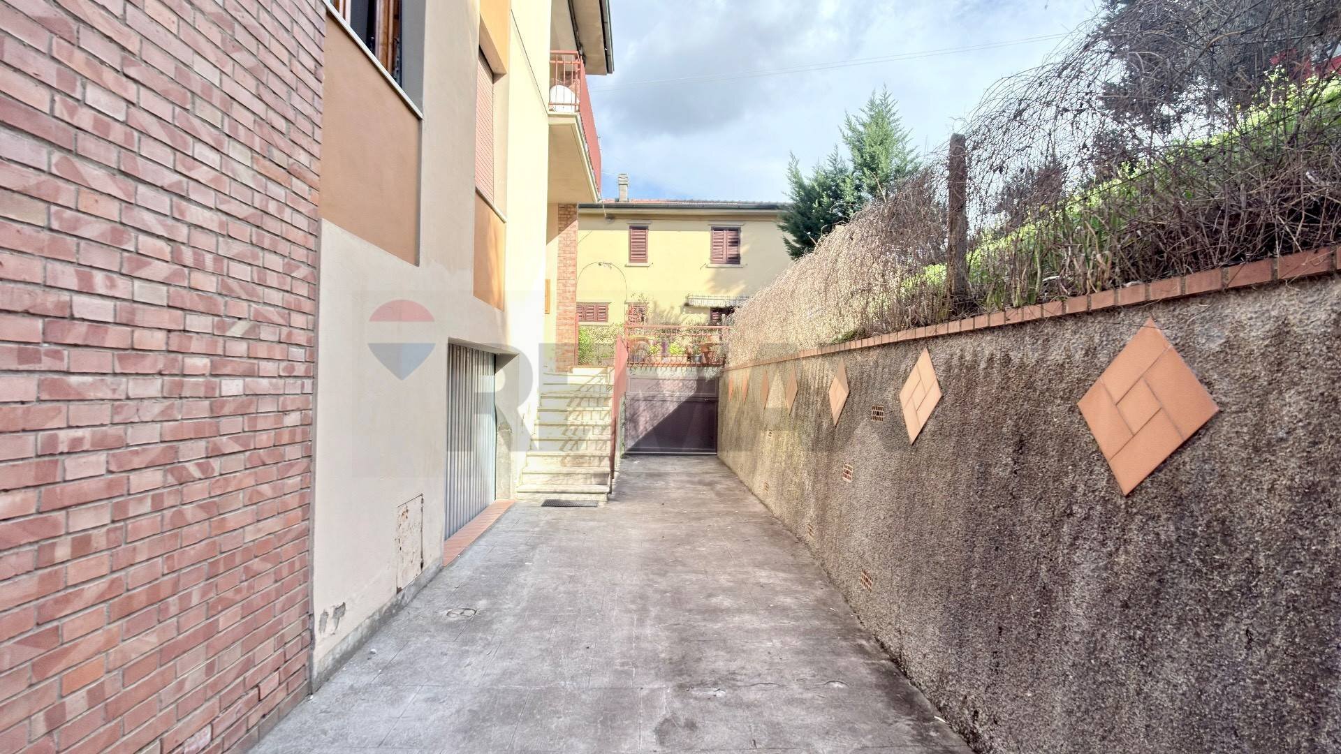 Edificio all\'aperto - Casa semi indipendente Via Elio Vittorini
15, Montelupo Fiorentino - foto 2