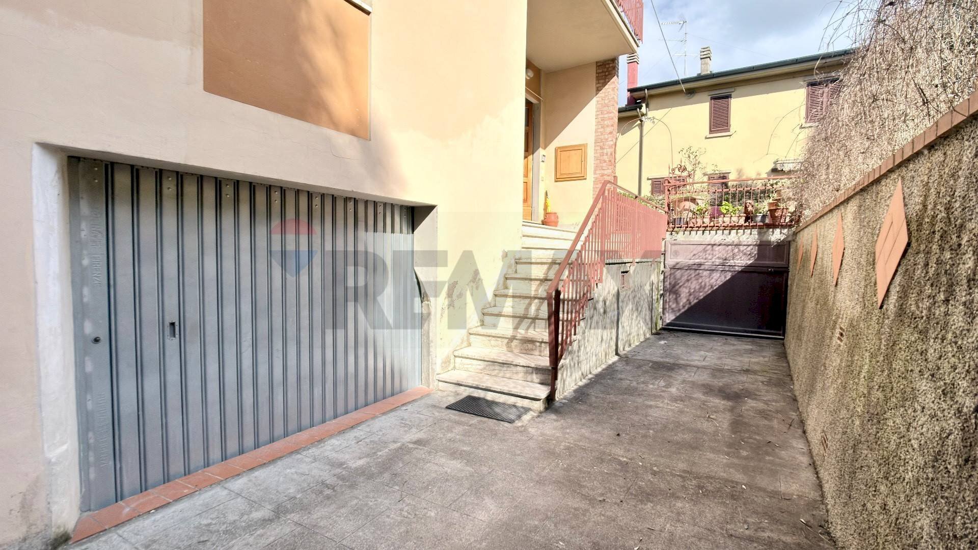 Scale - Casa semi indipendente Via Elio Vittorini
15, Montelupo Fiorentino - foto 3