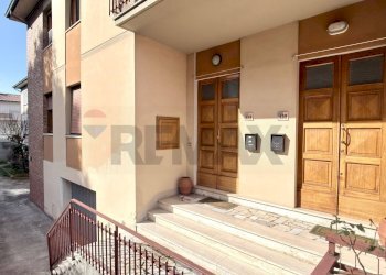 Edificio all\'aperto - Casa semi indipendente Via Elio Vittorini
 
15, Montelupo Fiorentino - foto 9