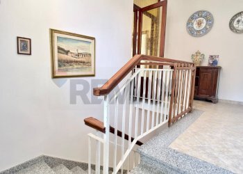 Scale - Casa semi indipendente Via Elio Vittorini
 
15, Montelupo Fiorentino - foto 16