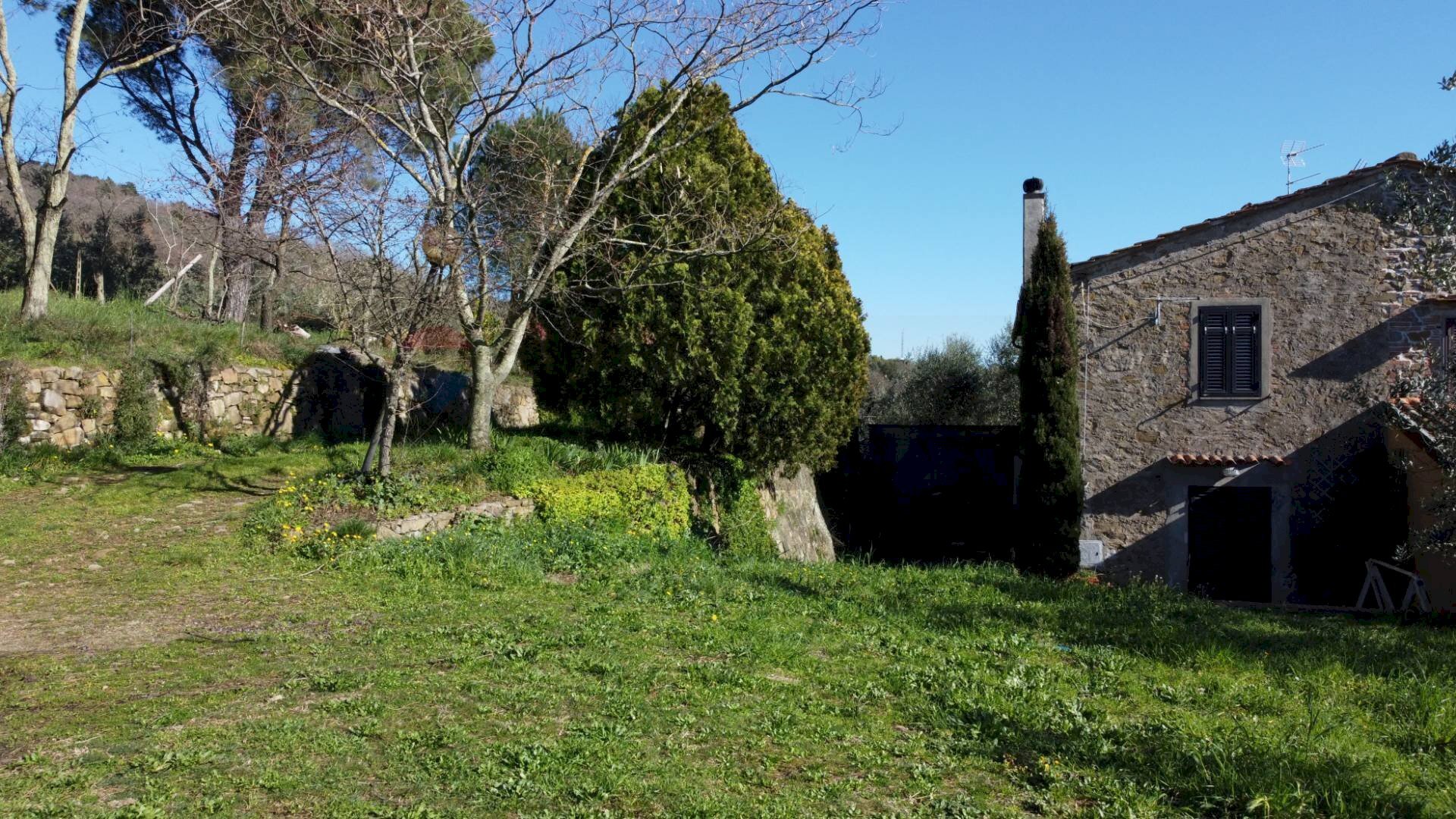 esterno - Casa semi indipendente Via Carmignanese
 
401, Vinci - foto 2