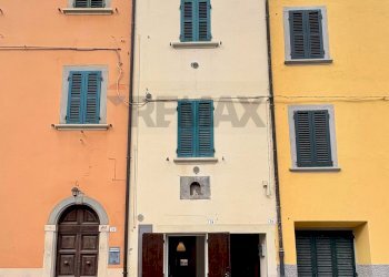 Edificio all\'aperto - Casa semi indipendente VIA ROMA
 
28, Tredozio - foto 1