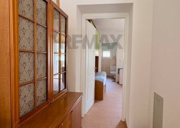 Hall / corridoio - Casa semi indipendente VIA ROMA
 
28, Tredozio - foto 3