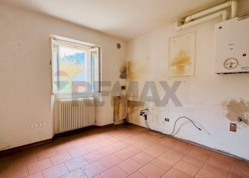 Stanza vuota - Casa semi indipendente VIA ROMA
 
28, Tredozio - foto 20