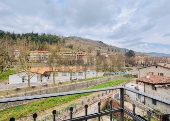 Balcone - Bilocale via Roma
 
28, Tredozio - foto 5
