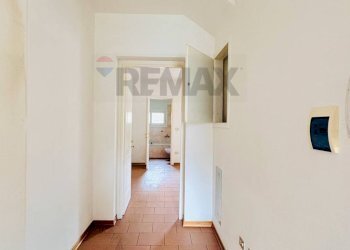 Stanza vuota - Bilocale via Roma
 
28, Tredozio - foto 8