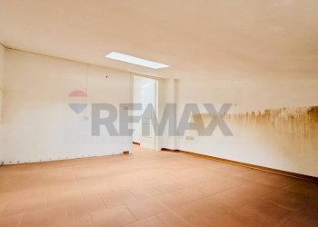 Stanza vuota - Bilocale via Roma
 
28, Tredozio - foto 12