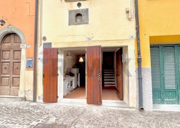 Edificio all\'aperto - Bilocale VIA ROMA
 
28, Tredozio - foto 3