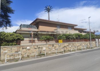 Casa all\'aperto - Independent house STRADONE SANT'ANASTASIO
 
43, Anzio - photo 4