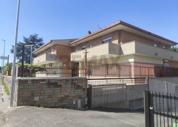 Casa all\'aperto - Independent house STRADONE SANT'ANASTASIO
 
43, Anzio - photo 6