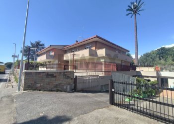 Casa all\'aperto - Independent house STRADONE SANT'ANASTASIO
 
43, Anzio - photo 7