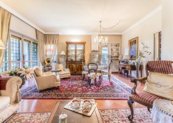 Sala da pranzo - Villa Via Appia Pignatelli
 
360, Roma - foto 8