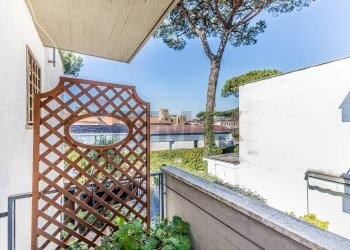 Balcone - Villa Via Appia Pignatelli
 
360, Roma - foto 22