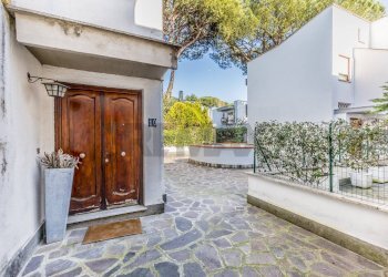 Entrata - Villa Via Appia Pignatelli
 
360, Roma - foto 43