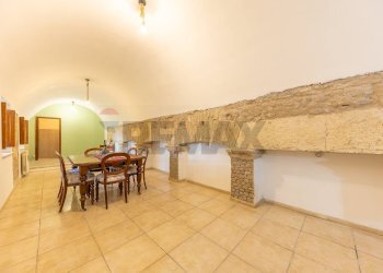 Sala da pranzo - Quadrilocale piazza Domenico Tani
 
11, Tivoli - foto 2