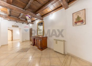 Stanza vuota - Quadrilocale piazza Domenico Tani
 
11, Tivoli - foto 4