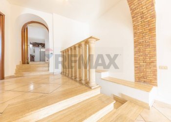 Scale - Quadrilocale piazza Domenico Tani
 
11, Tivoli - foto 32