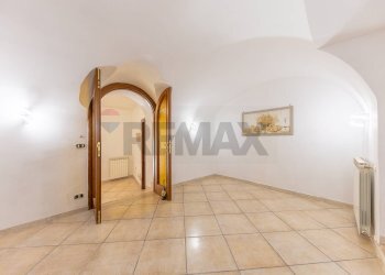 Stanza vuota - Quadrilocale piazza Domenico Tani
 
11, Tivoli - foto 42