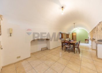 Sala da pranzo - Quadrilocale piazza Domenico Tani
 
11, Tivoli - foto 51