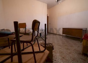 Sala da pranzo - Four-room apartment VIA ARGINE DESTRO CALOPINACE
 
36, Reggio di Calabria - photo 10