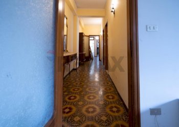 Hall / corridoio - Four-room apartment VIA ARGINE DESTRO CALOPINACE
 
36, Reggio di Calabria - photo 41