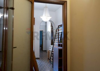 Hall / corridoio - Four-room apartment VIA ARGINE DESTRO CALOPINACE
 
36, Reggio di Calabria - photo 45