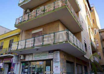 Edificio all\'aperto - Four-room apartment VIA ARGINE DESTRO CALOPINACE
 
36, Reggio di Calabria - photo 52