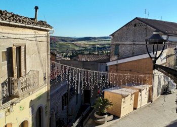 Edificio all\'aperto - Quadrilocale CORSO UMBERTO PRIMO
 
45, Deliceto - foto 1