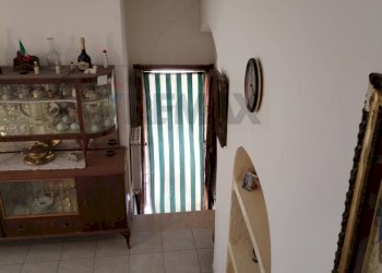 Hall / corridoio - Quadrilocale CORSO UMBERTO PRIMO
 
45, Deliceto - foto 7