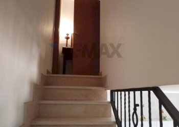 Scale - Quadrilocale CORSO UMBERTO PRIMO
 
45, Deliceto - foto 19