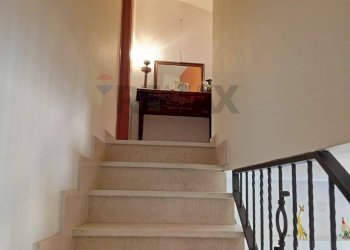 Scale - Quadrilocale CORSO UMBERTO PRIMO
 
45, Deliceto - foto 24