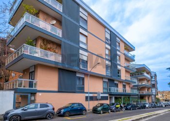 Edificio all\'aperto - Ufficio Via Ettore Petrolini
 
11, Roma - foto 3