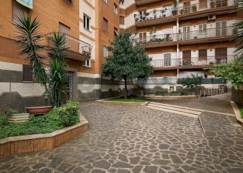 Edificio all\'aperto - Bilocale VIA GIOVANNI PASCOLI
 
1, Guidonia Montecelio - foto 1