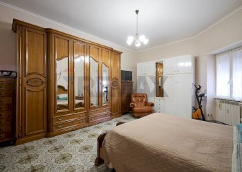 Camera / camera da letto - Bilocale VIA GIOVANNI PASCOLI
 
1, Guidonia Montecelio - foto 16