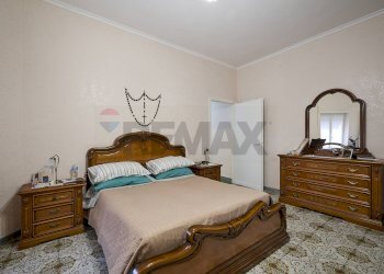 Camera / camera da letto - Bilocale VIA GIOVANNI PASCOLI
 
1, Guidonia Montecelio - foto 18