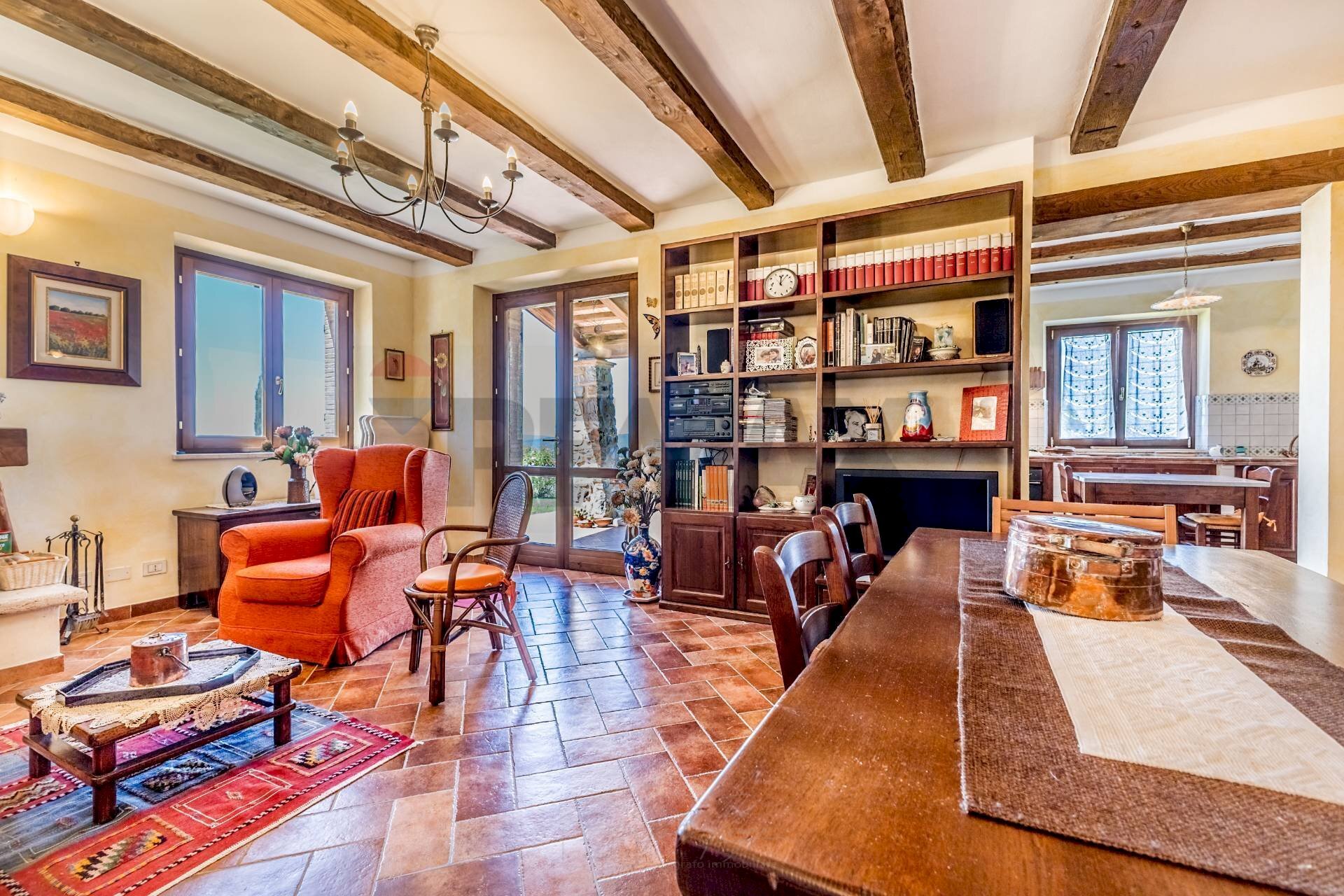 Sala da pranzo - Villa Via Quercialta
 
31, Manciano - foto 2