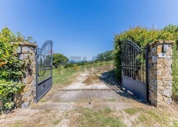 Giardino - Villa Via Quercialta
 
31, Manciano - foto 4