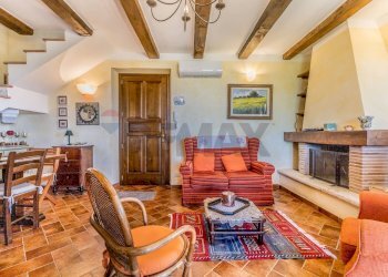 Sala da pranzo - Villa Via Quercialta
 
31, Manciano - foto 21