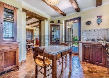Sala da pranzo - Villa Via Quercialta
 
31, Manciano - foto 26
