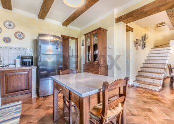 Sala da pranzo - Villa Via Quercialta
 
31, Manciano - foto 27