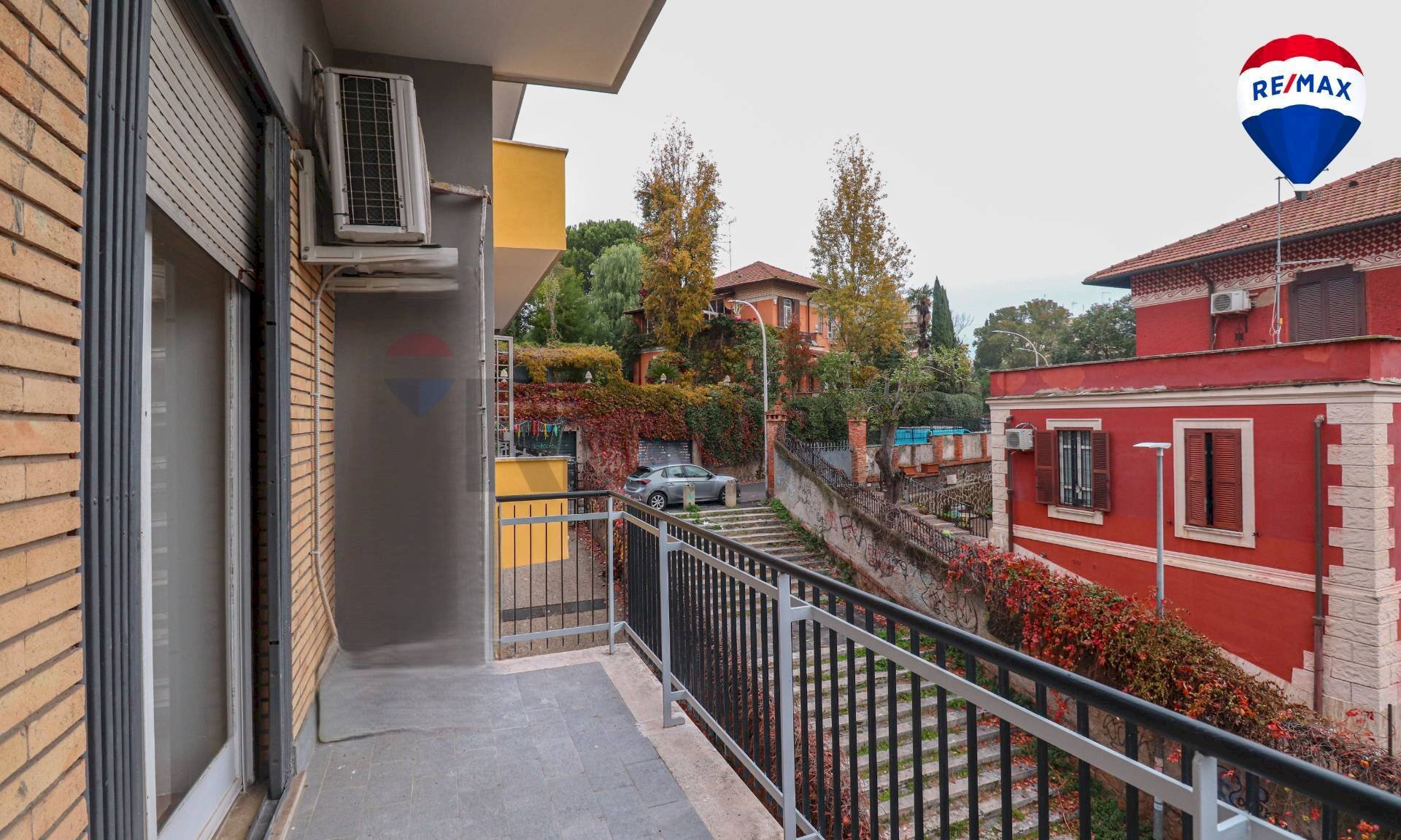 Balcone - Four-room apartment Via Antelao
 
9, Roma - photo 3