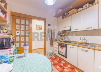 Cucina - Trilocale Via Nomentum
 
37, Roma - foto 7