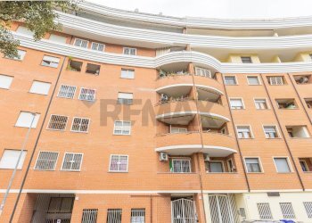 Edificio all\'aperto - Trilocale Via Nomentum
 
37, Roma - foto 33