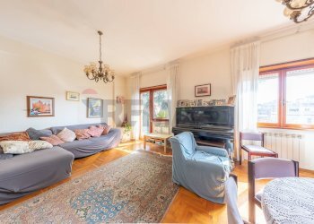 Soggiorno - Appartamento Via Bagnoregio
 
3, Roma - foto 43