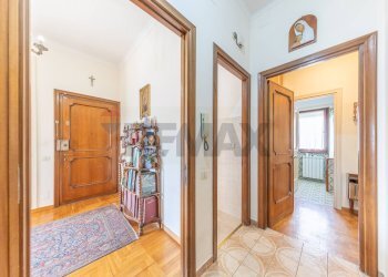 Hall / corridoio - Appartamento Via Bagnoregio
 
3, Roma - foto 47