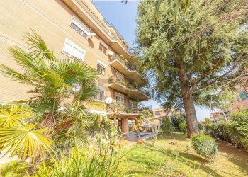 Edificio all\'aperto - Appartamento Via Bagnoregio
 
3, Roma - foto 52